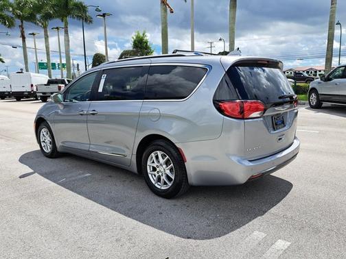 2020 Chrysler Pacifica TOURING L