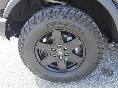2024 Ford Bronco BLACK DIAMOND