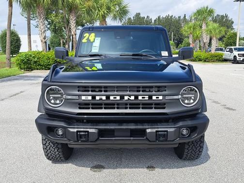 2024 Ford Bronco BLACK DIAMOND
