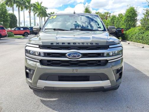2024 Ford Expedition XLT