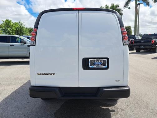 2017 Chevrolet Express 2500 WORK VAN