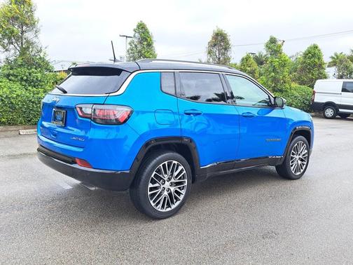 2022 Jeep Compass LIMITED
