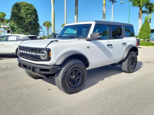 OXFORD WHITE 2022 Ford Bronco WILDTRAK