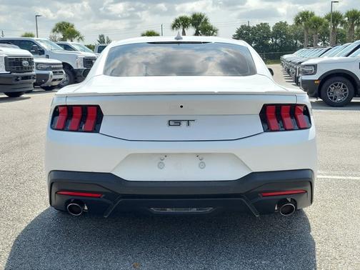 OXFORD WHITE 2025 Ford Mustang GT