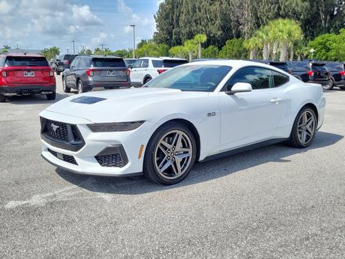 OXFORD WHITE 2025 Ford Mustang GT