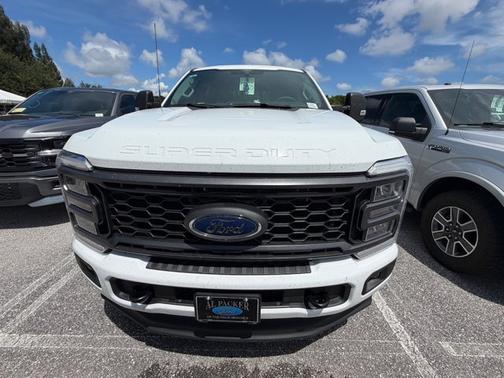 OXFORD WHITE 2024 Ford F-250 XL
