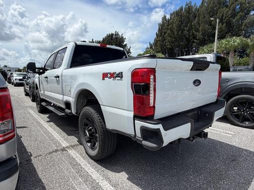 OXFORD WHITE 2024 Ford F-250 XL