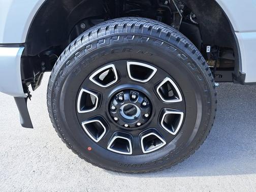 2023 Ford F-250 PLATINUM