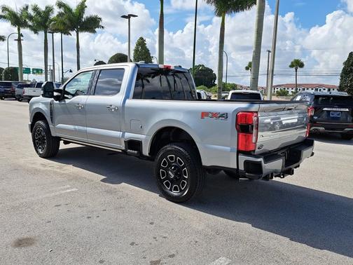 2023 Ford F-250 PLATINUM