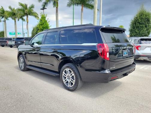 AGATE BLACK METALLIC 2025 Ford Expedition ACTIVE