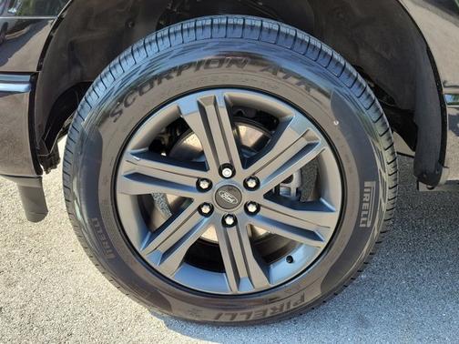 AGATE BLACK METALLIC 2023 Ford F-150 XLT