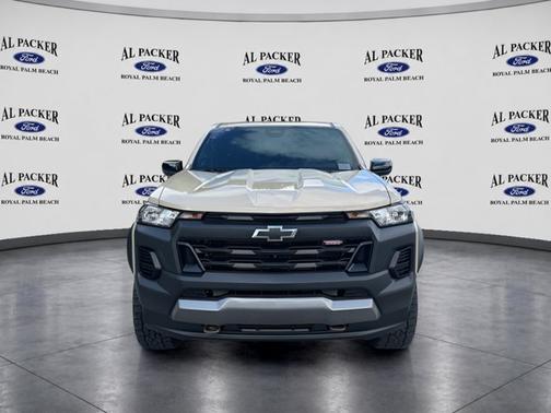 Sand Dune Metallic 2024 Chevrolet Colorado TRAIL BOSS