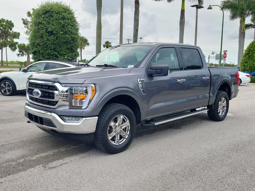 CARBONIZED GRAY METALLIC 2023 Ford F-150 XLT