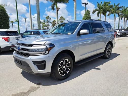 2024 Ford Expedition XLT