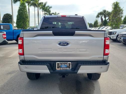 ICONIC SILVER METALLIC 2023 Ford F-150 XL