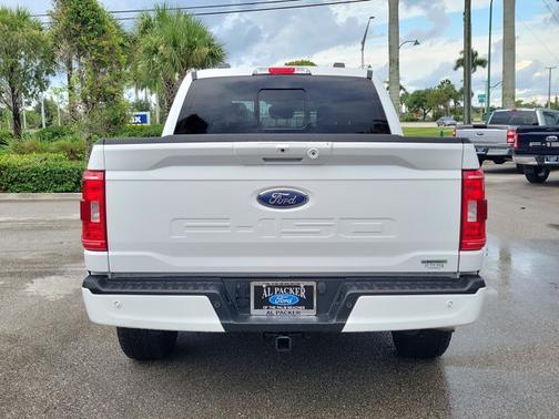 OXFORD WHITE 2023 Ford F-150 XLT