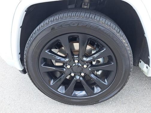 2021 Jeep Grand Cherokee LAREDO