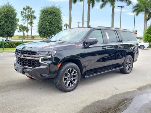 Black 2022 Chevrolet Suburban Z71