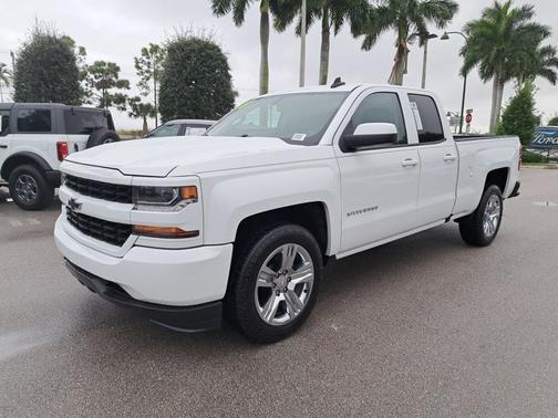 2018 Chevrolet Silverado 1500 CUSTOM