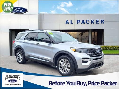 ICONIC SILVER METALLIC 2023 Ford Explorer XLT