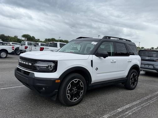 OXFORD WHITE 2025 Ford Bronco Sport OUTER BANKS