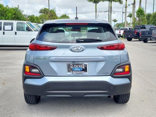 Sonic Silver 2019 Hyundai KONA SE