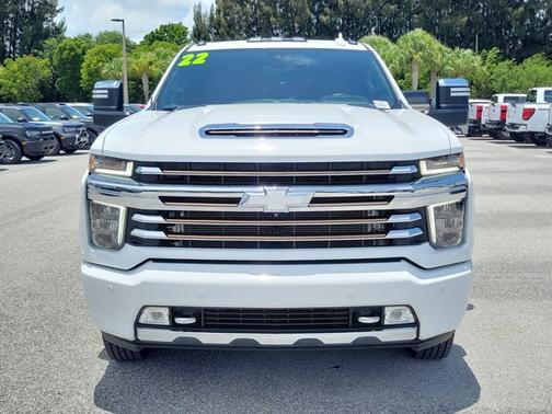Summit White 2022 Chevrolet Silverado 3500 HIGH COUNTRY