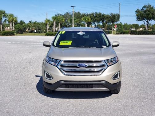 Photo 3 of 32 of 2018 Ford Edge SEL