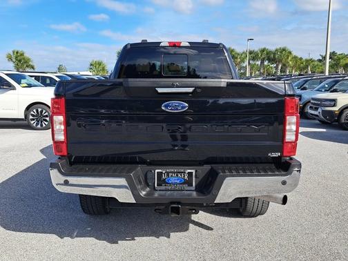 2022 Ford F-350 LARIAT SUPER DUTY