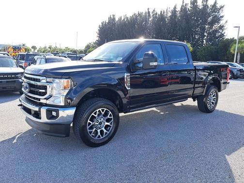 2022 Ford F-350 LARIAT SUPER DUTY