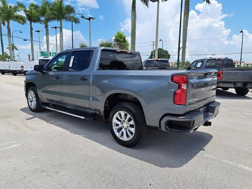2020 Chevrolet Silverado 1500 CUSTOM