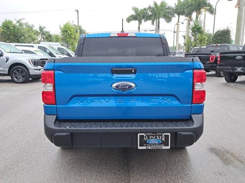 2022 Ford Maverick XL