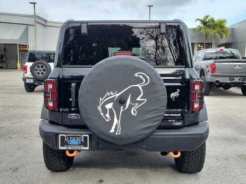 SHADOW BLACK 2024 Ford Bronco BADLANDS