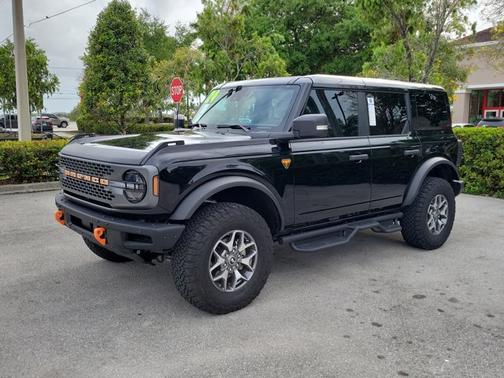 SHADOW BLACK 2024 Ford Bronco BADLANDS