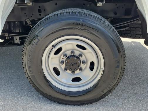 OXFORD WHITE 2024 Ford F-250 XL