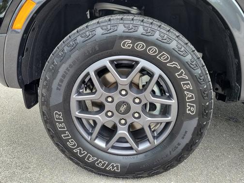 SHADOW BLACK 2024 Ford Ranger XLT