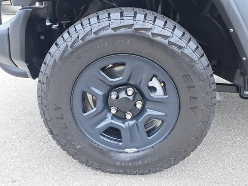 2022 Jeep Wrangler SPORT