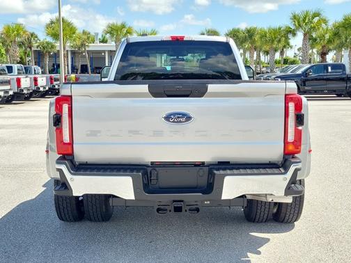 ICONIC SILVER 2024 Ford F-350 XLT