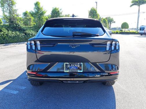 2022 Ford Mustang Mach-E PREMIUM
