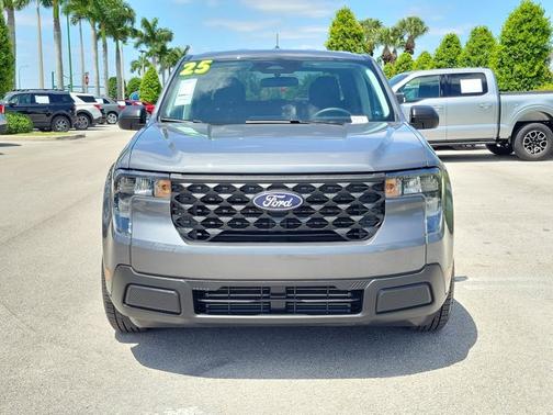 CARBONIZED GRAY METALLIC 2025 Ford Maverick XL
