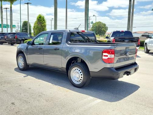 CARBONIZED GRAY METALLIC 2025 Ford Maverick XL