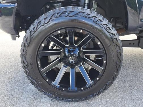 2022 Ford F-350 LARIAT SUPER DUTY