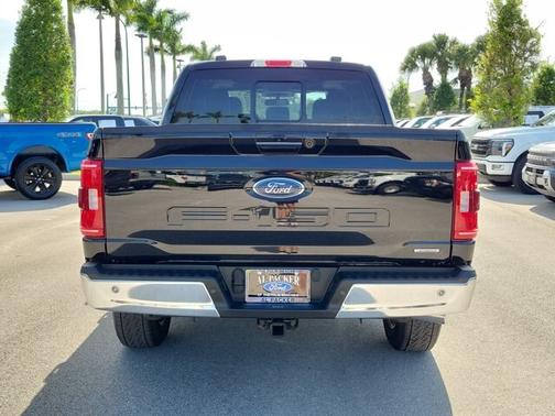 AGATE BLACK METALLIC 2023 Ford F-150 XLT
