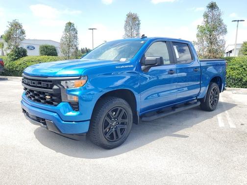 2022 Chevrolet Silverado 1500 CUSTOM