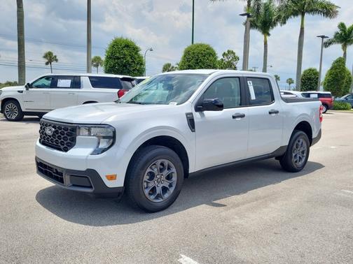 SPACE WHITE METALLIC 2025 Ford Maverick XLT
