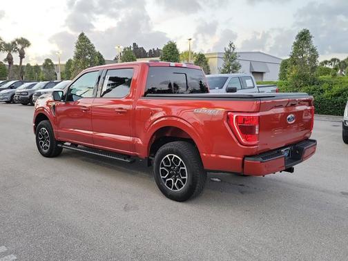 HOT PEPPER RED MET TINTD CC 2023 Ford F-150 XLT