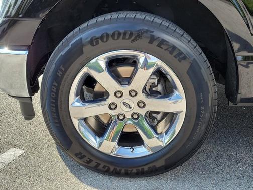 AGATE BLACK METALLIC 2022 Ford F-150 LARIAT