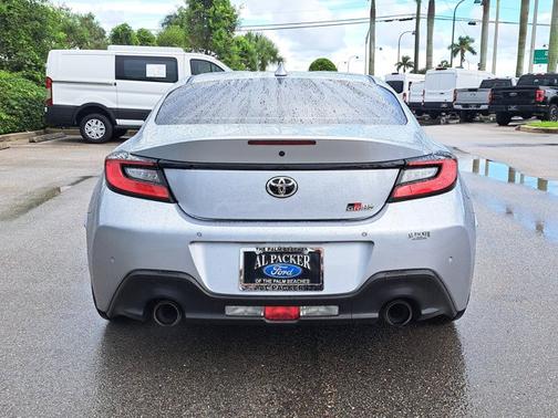 2022 Toyota GR86 BASE