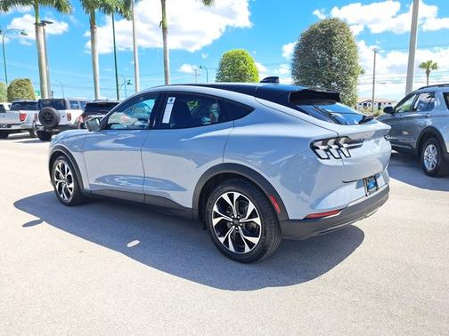 GLACIER GRAY MET TRI-COAT 2025 Ford Mustang Mach-E SELECT