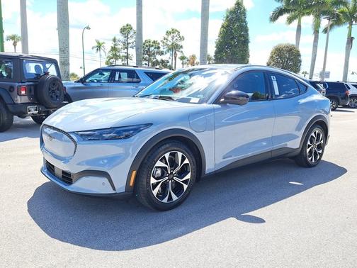 GLACIER GRAY MET TRI-COAT 2025 Ford Mustang Mach-E SELECT